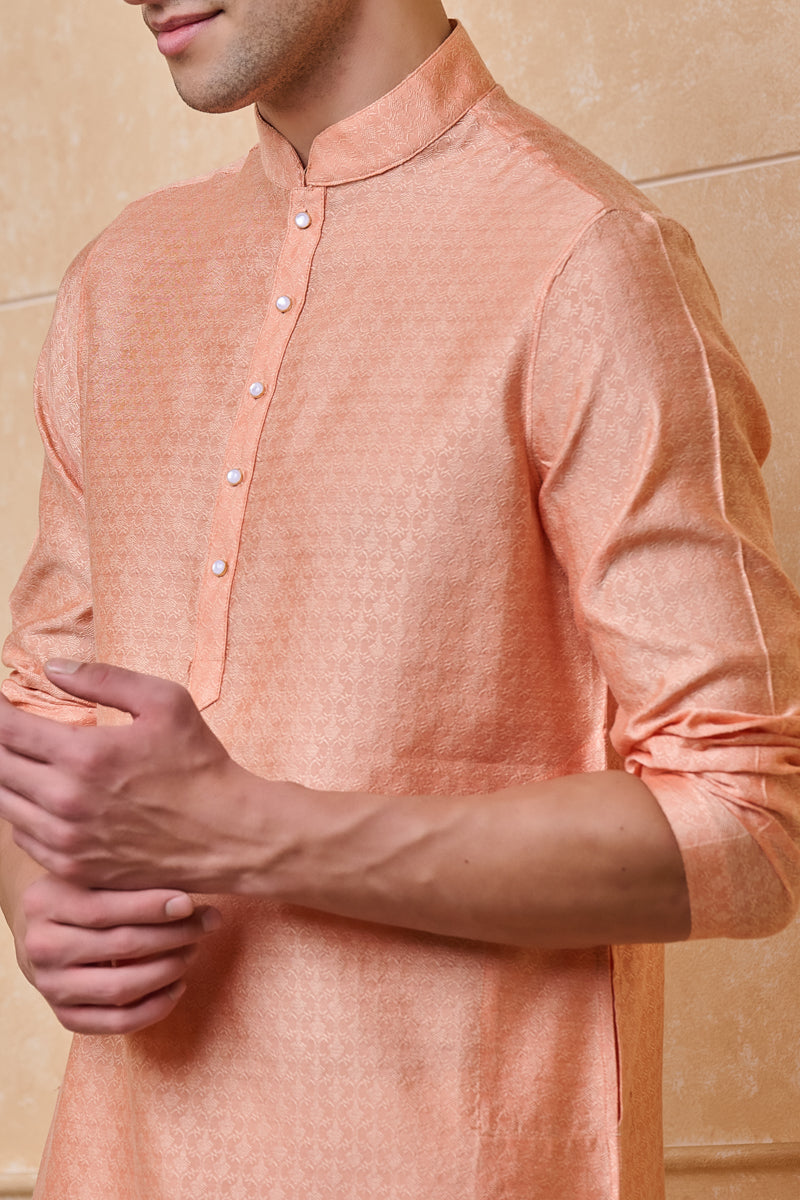 Peach Jacquard Kurta Set In Jaali Pattern