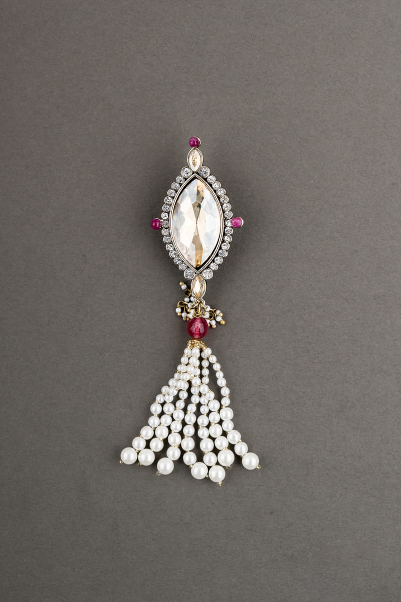 Maroon Crystal Brooch With Pearl Latkan