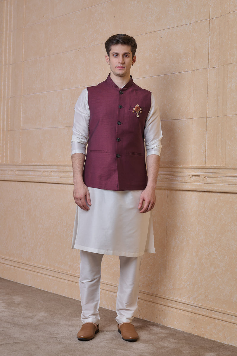 Classic Bundi in Wine Jacquard