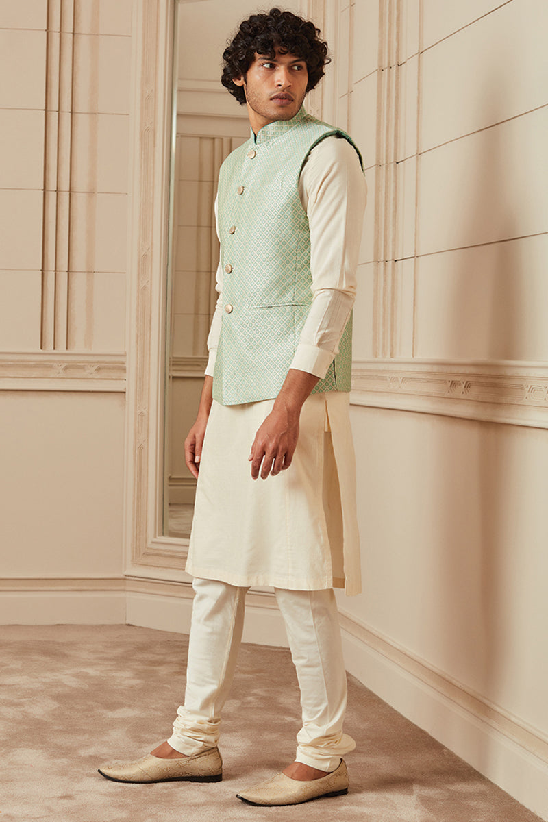 Light Green Jacquard Bundi With Top Stitch Collar