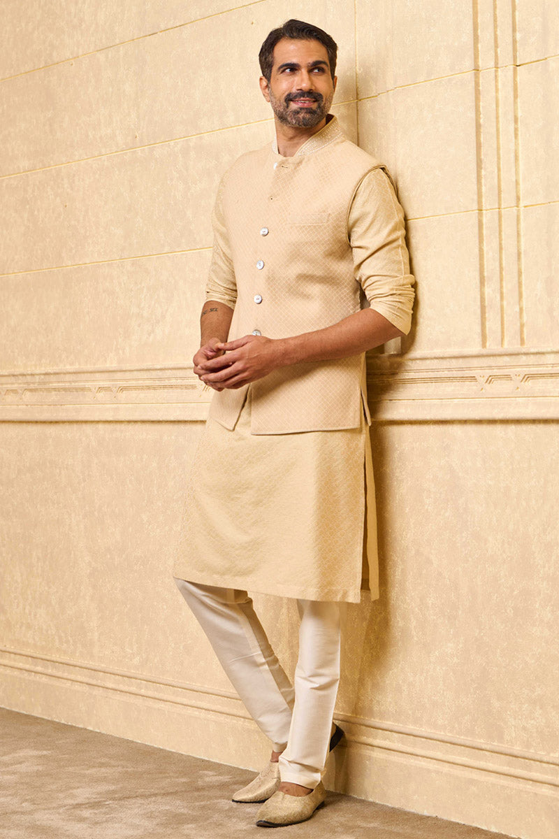 Beige All Over Textured Bundi