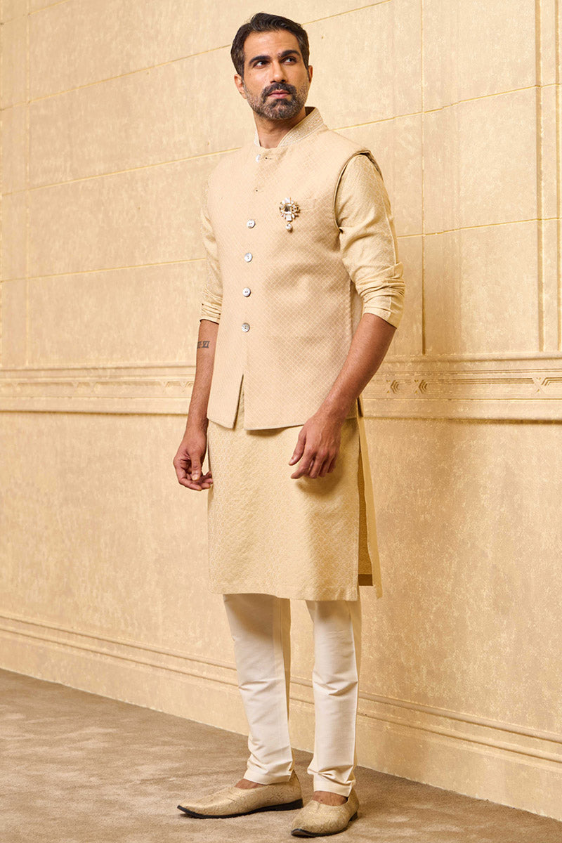 Beige All Over Textured Bundi