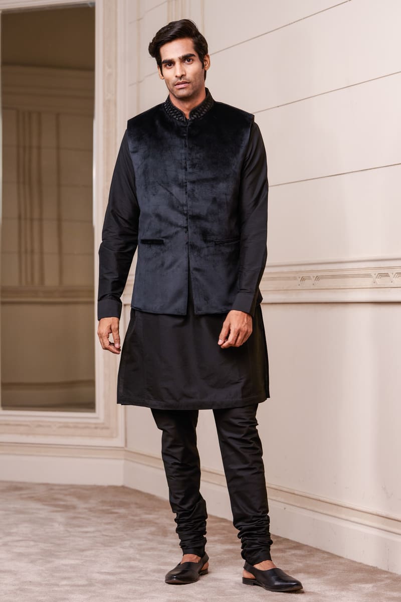 Black Velvet Bundi With Embroidery on Collar