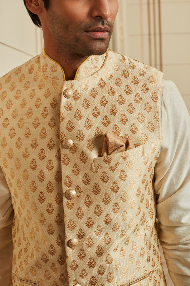 Gold Brocade Bundi