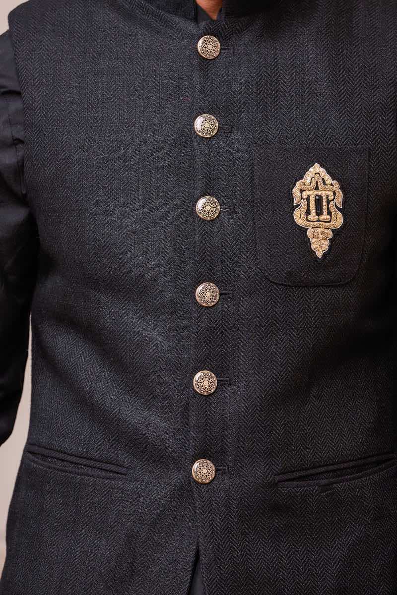 Black Bundi With Zardozi Embroidered Crest