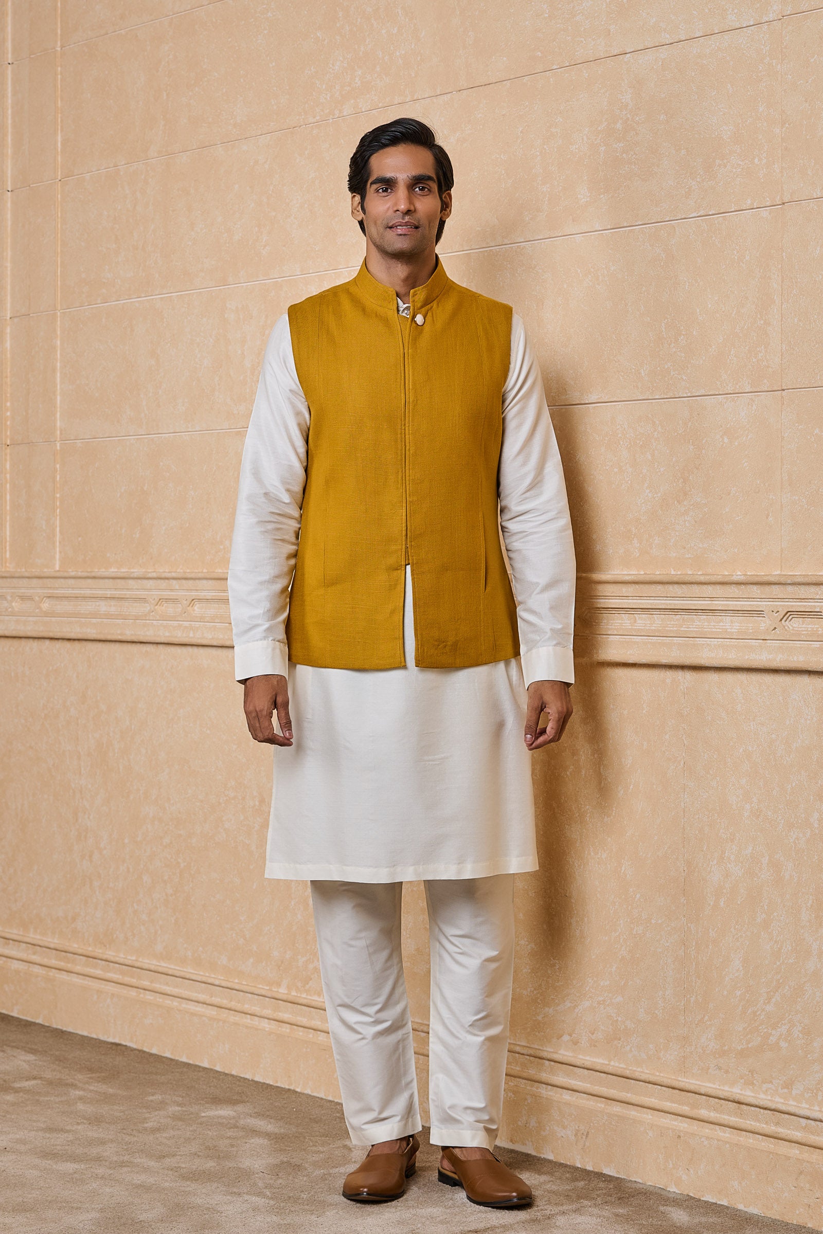 Yellow Ochre Classic bundi With Top Stitch Detailing