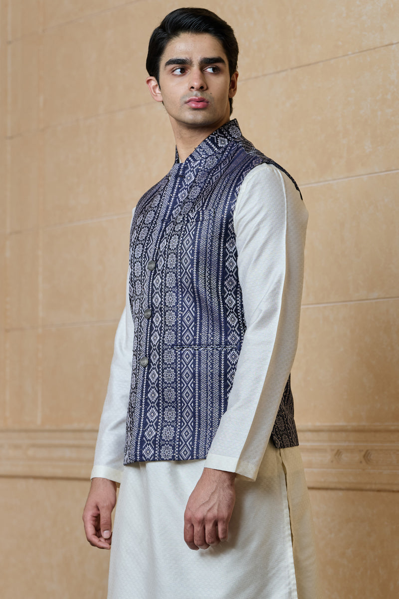 Navy Embroidered Jacquard Bundi