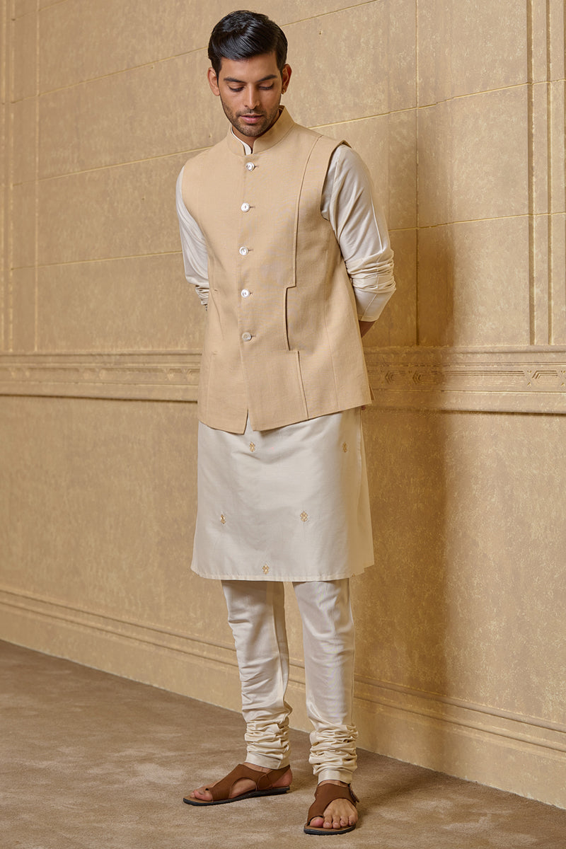 Cream Linen Bundi With Inseam Pocket Detail