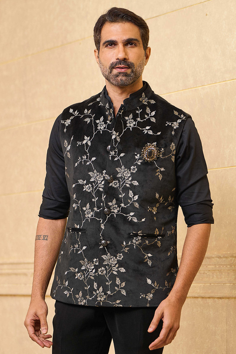 Black Floral Embroidered Velvet Bundi