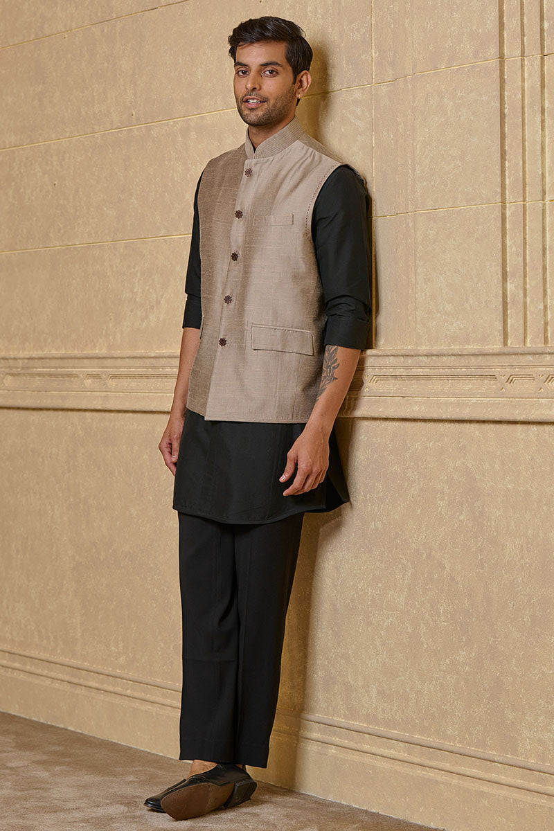 Beige Bundi With Flap Pockets