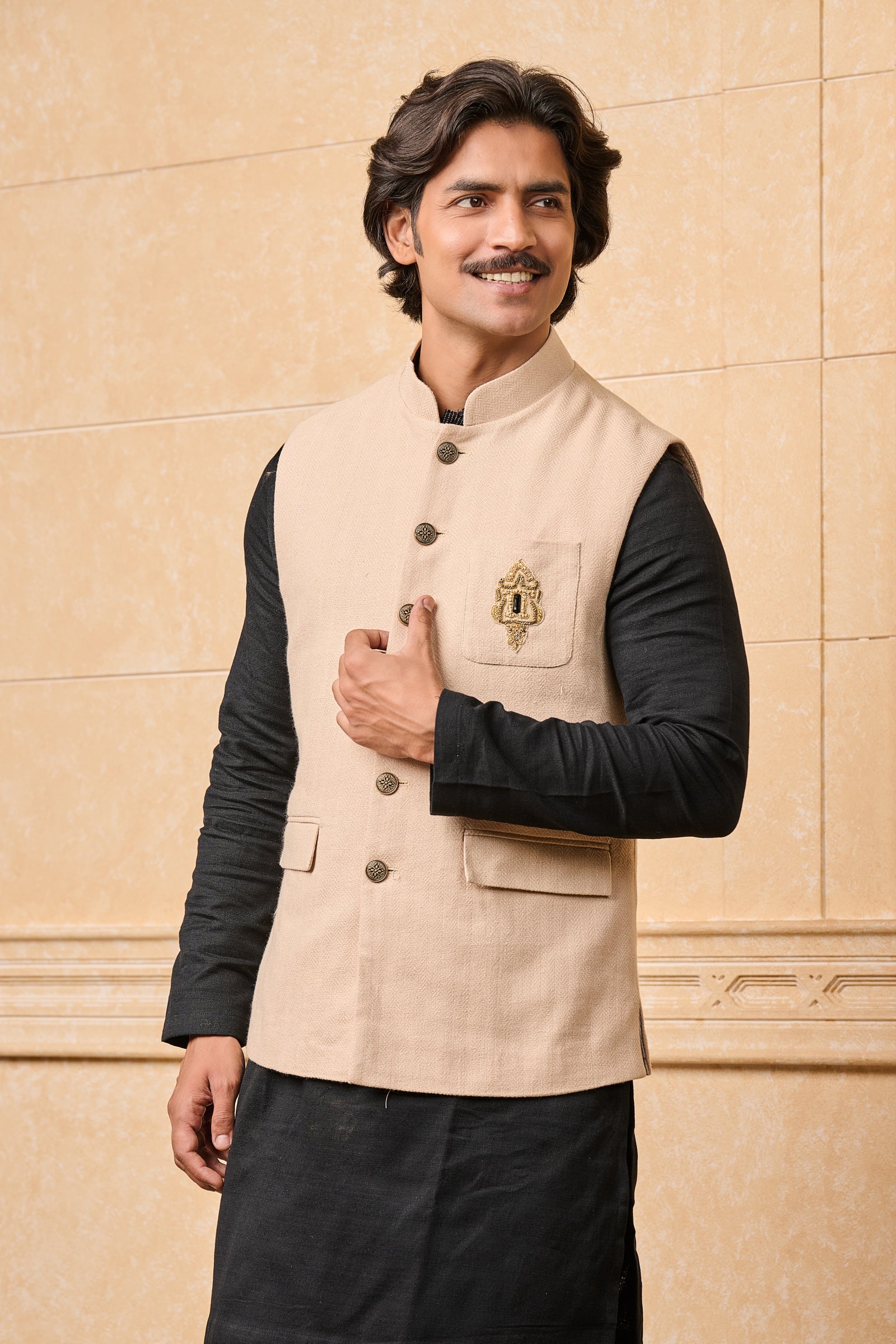 Beige Bundi With Zardozi Embroidered Crest