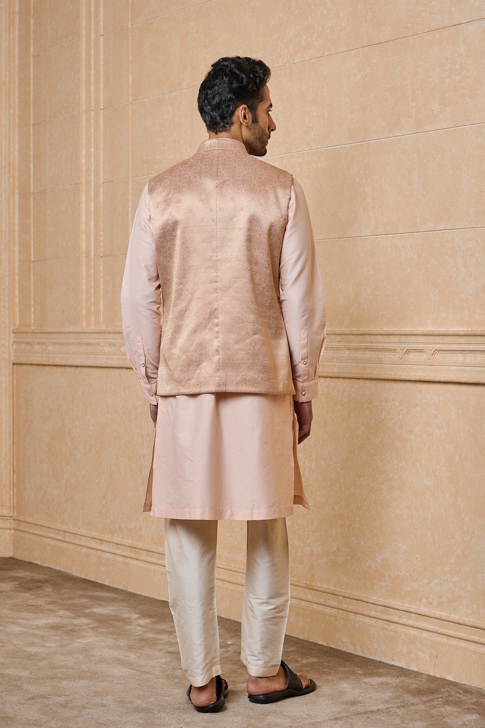 Peach Jacquard Kurta Bundi Set