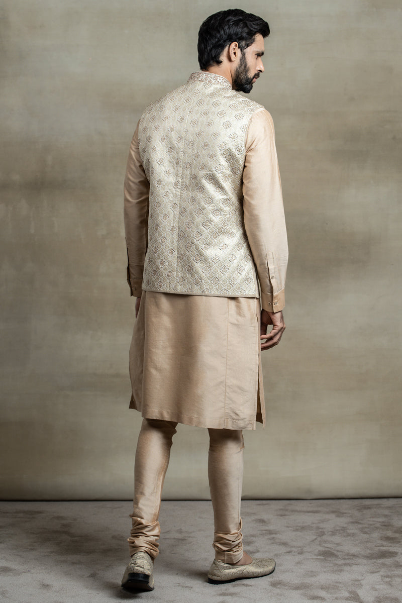 Gold Kurta Bundi Set Highlighted With Aari And Zardozi Embroidery