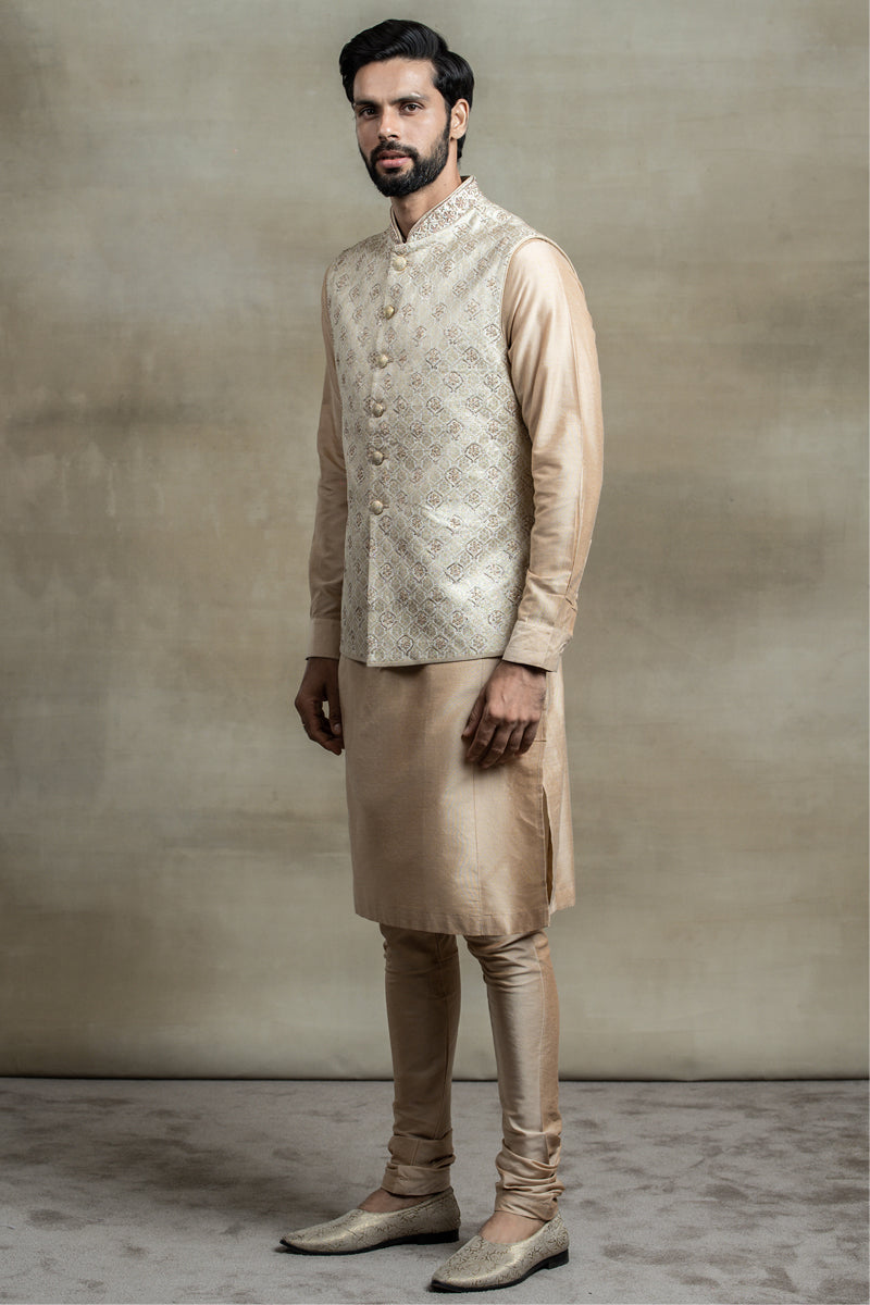 Gold Kurta Bundi Set Highlighted With Aari And Zardozi Embroidery