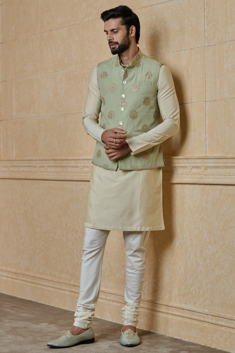 Green Dori Work Highlighted Kurta Bundi Set