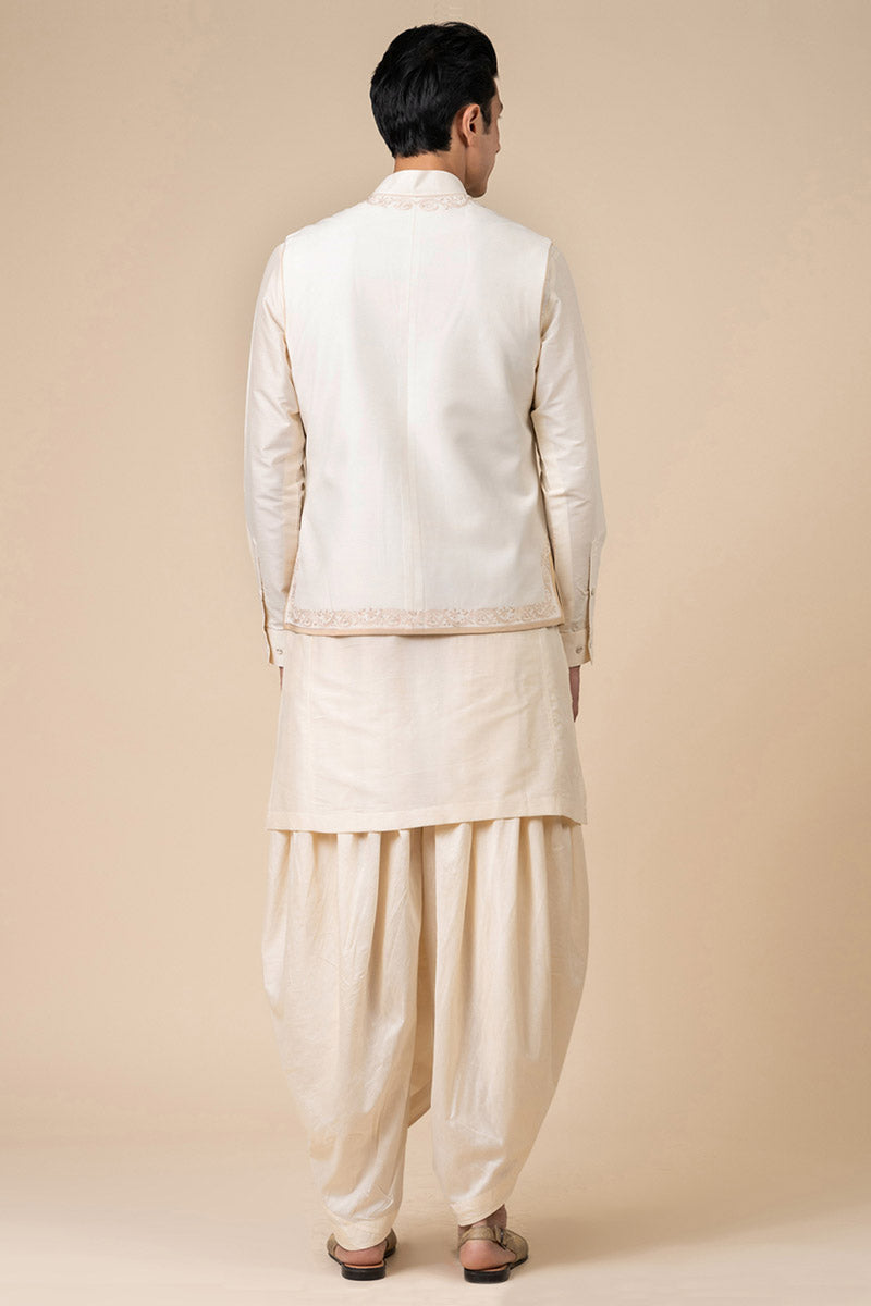 Ivory Angarakha Style Kurta Bundi Set