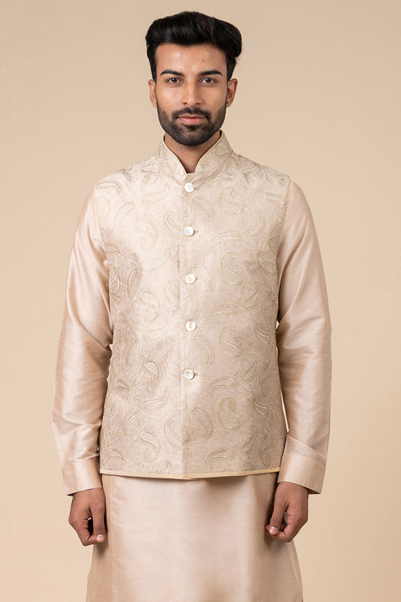 Pink Paisley Embroidered Kurta Bundi Set