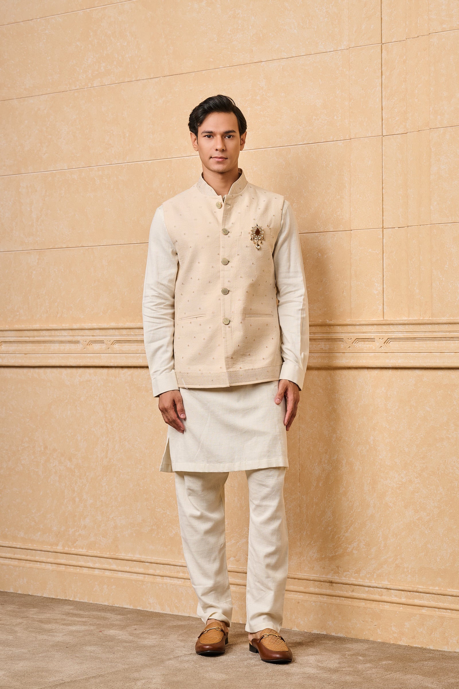 Ivory Jacquard Kurta Bundi Set