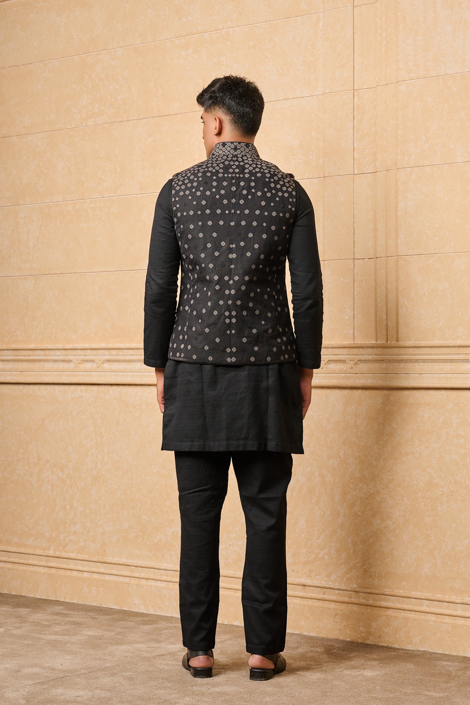 Black Embroidered Kurta Bundi Set