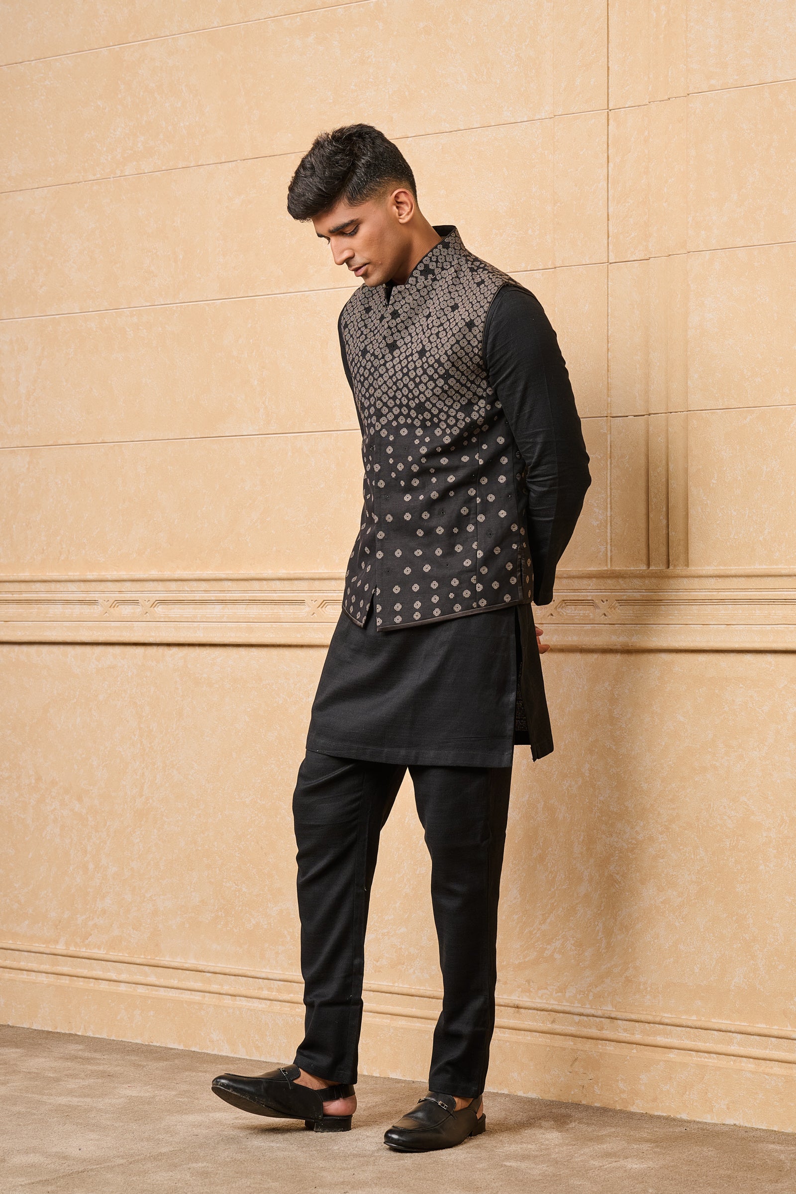 Black Embroidered Kurta Bundi Set