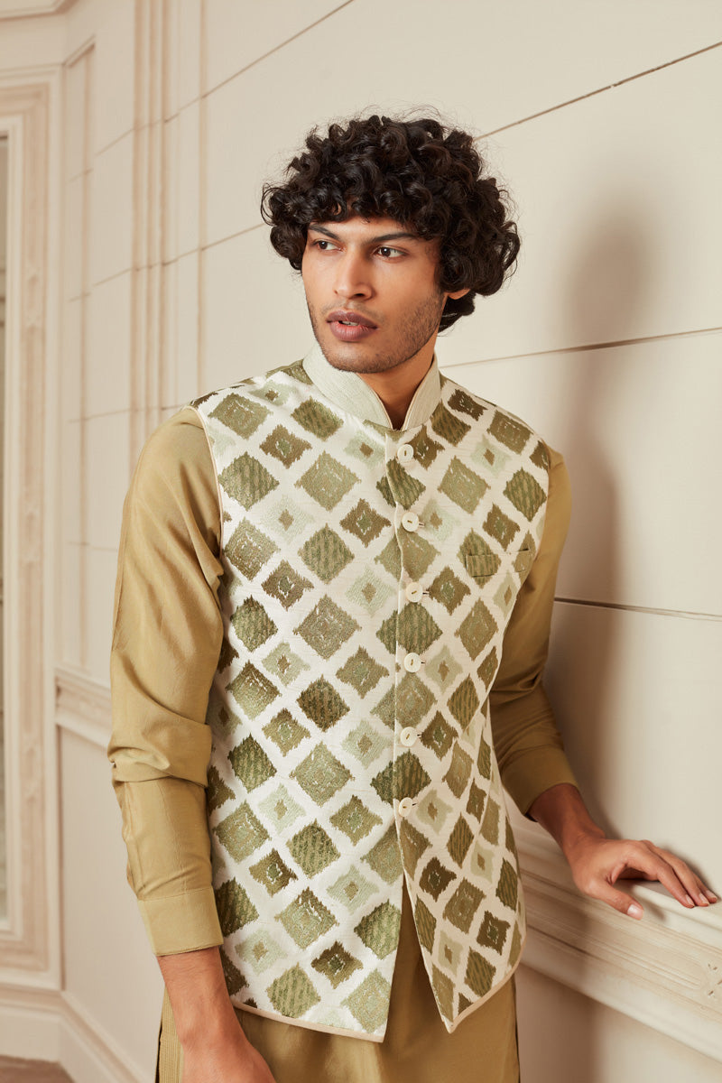 Light Green Raw Silk With Ombre Thread Kurta Bundi Set