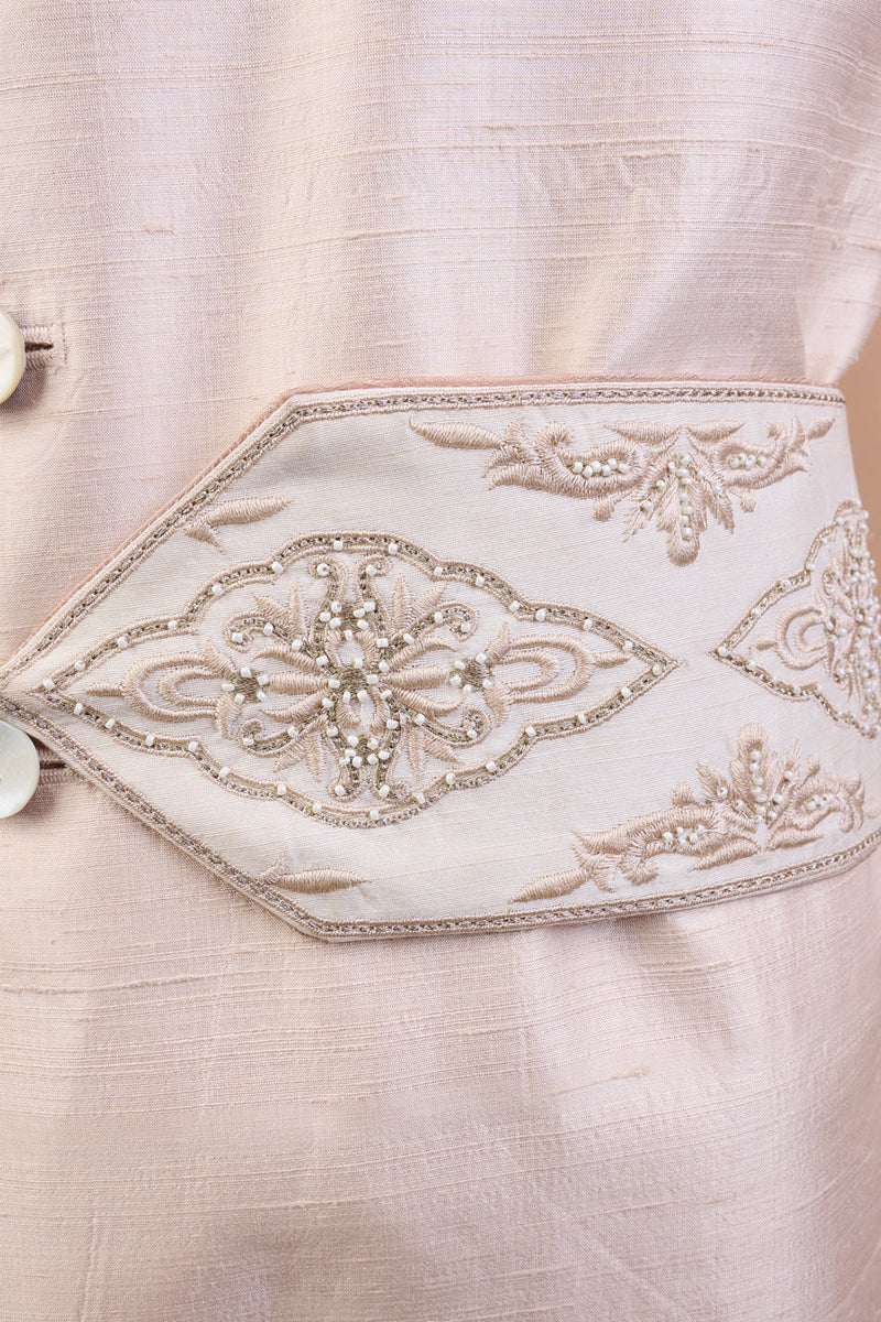 Ivory All Over Embroidered Kamarbandh