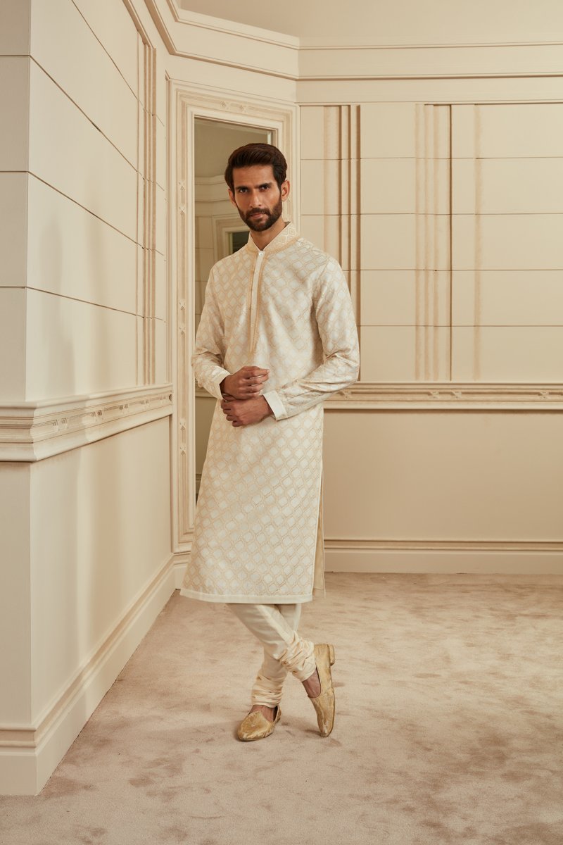 Ivory Aari Embroidered Kurta Set