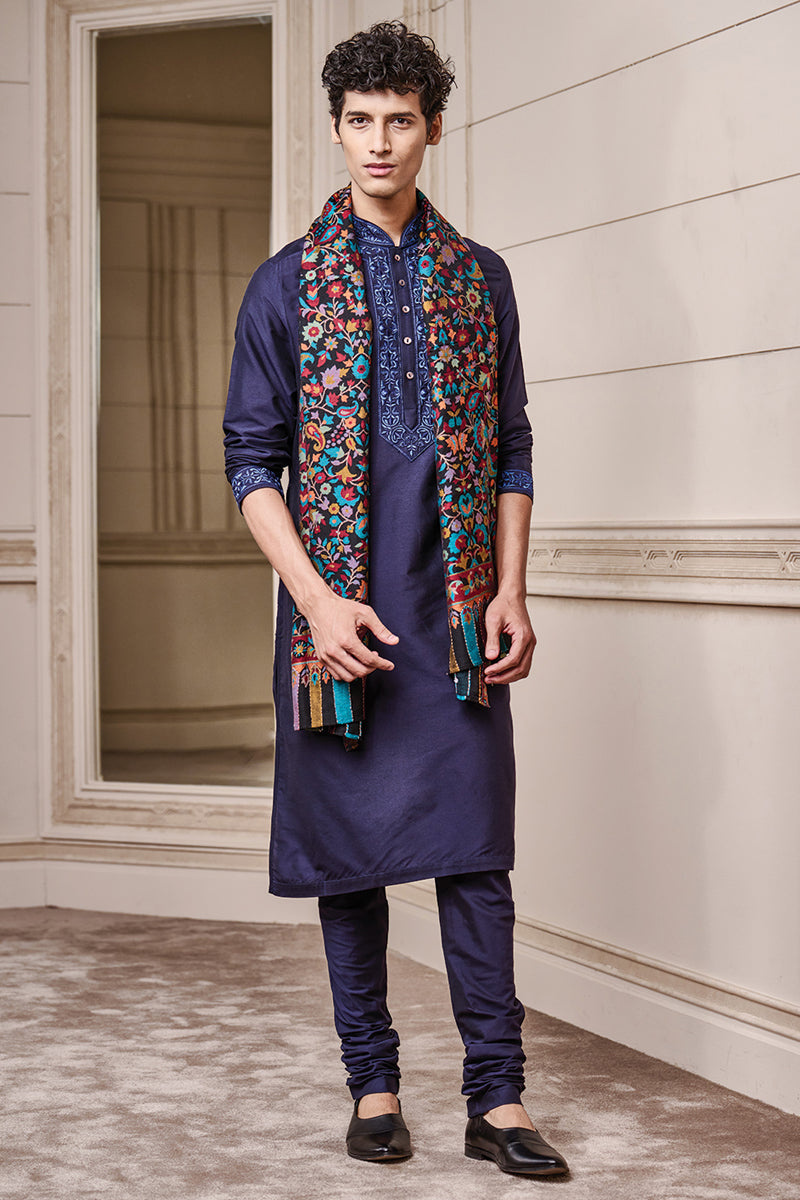 Navy Kurta Set With Thread Embroidery On Collar