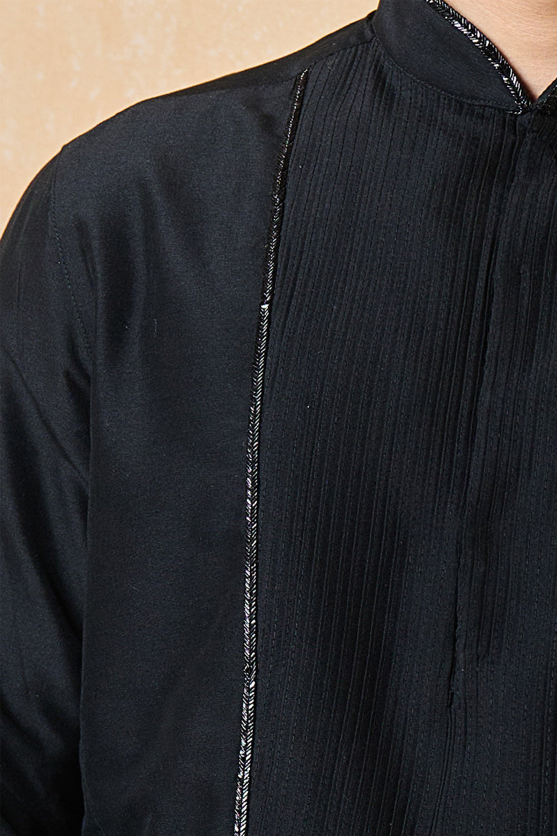 Black Kurta Set With Textured Front Yoke