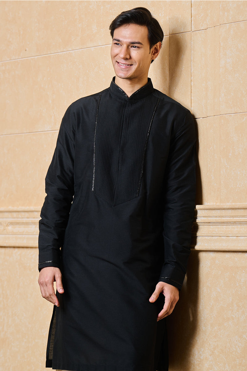 Black Kurta Set With Textured Front Yoke