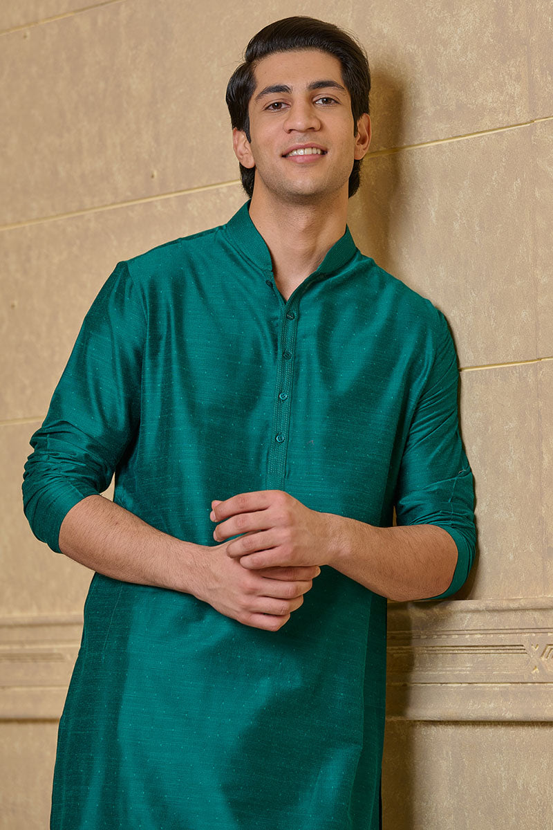 Green Zero Point Kurta Set With Top Stitch Detailing