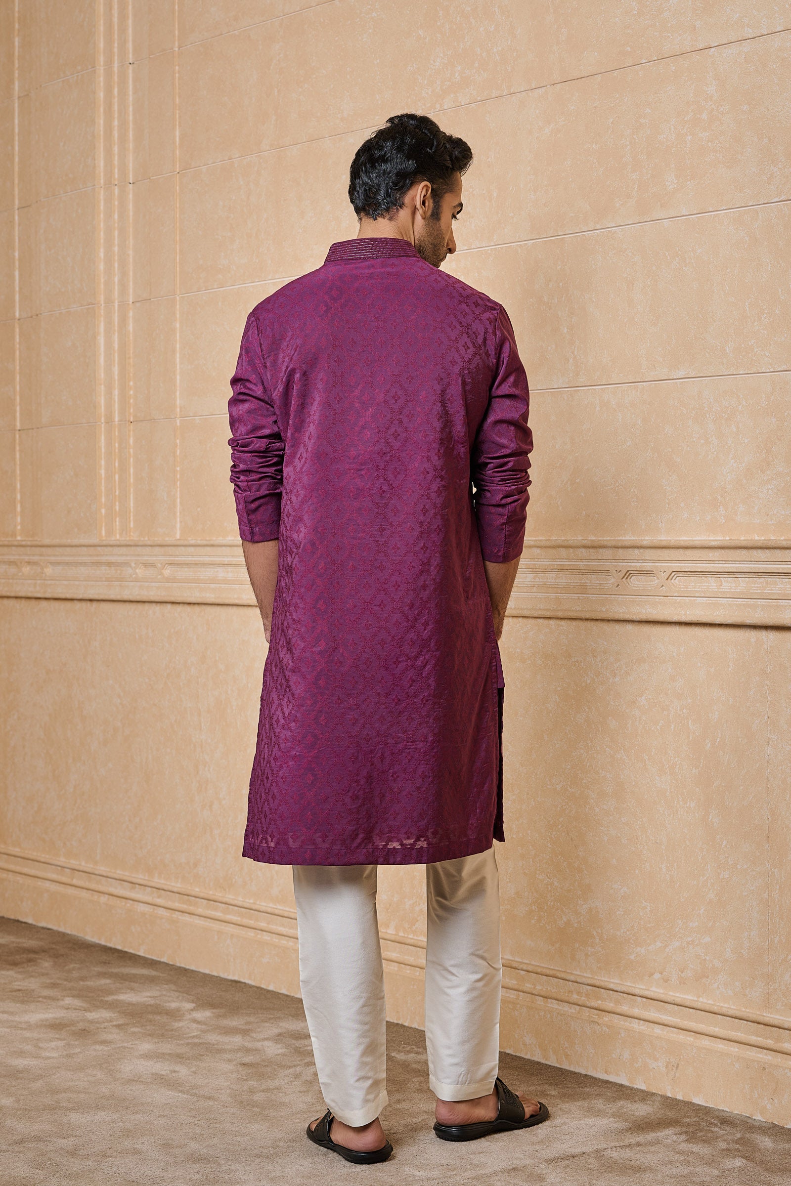 Purple Jacquard Kurta Set With Collar Highlight