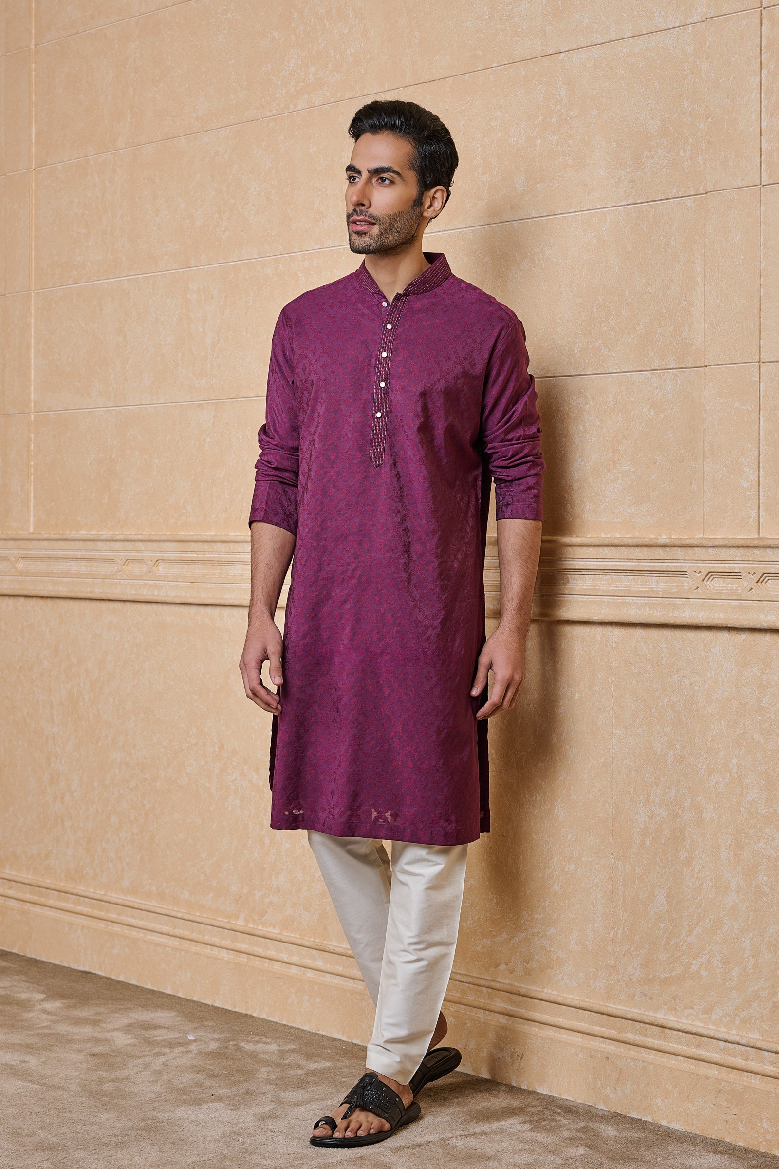 Purple Jacquard Kurta Set With Collar Highlight