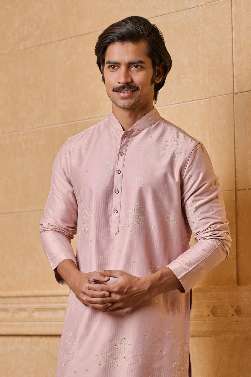 Pink Kurta Set With Embroidery Highlights