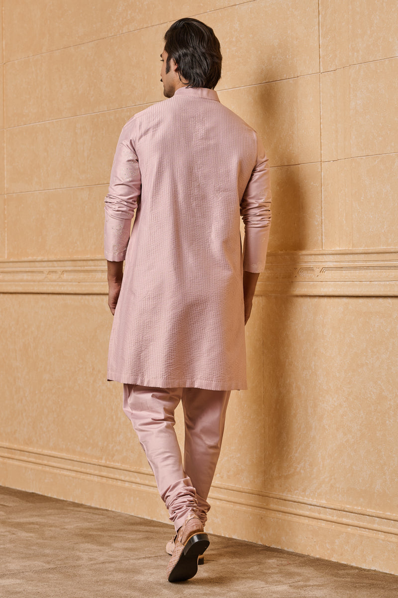 Pink Kurta Set With Embroidery Highlights