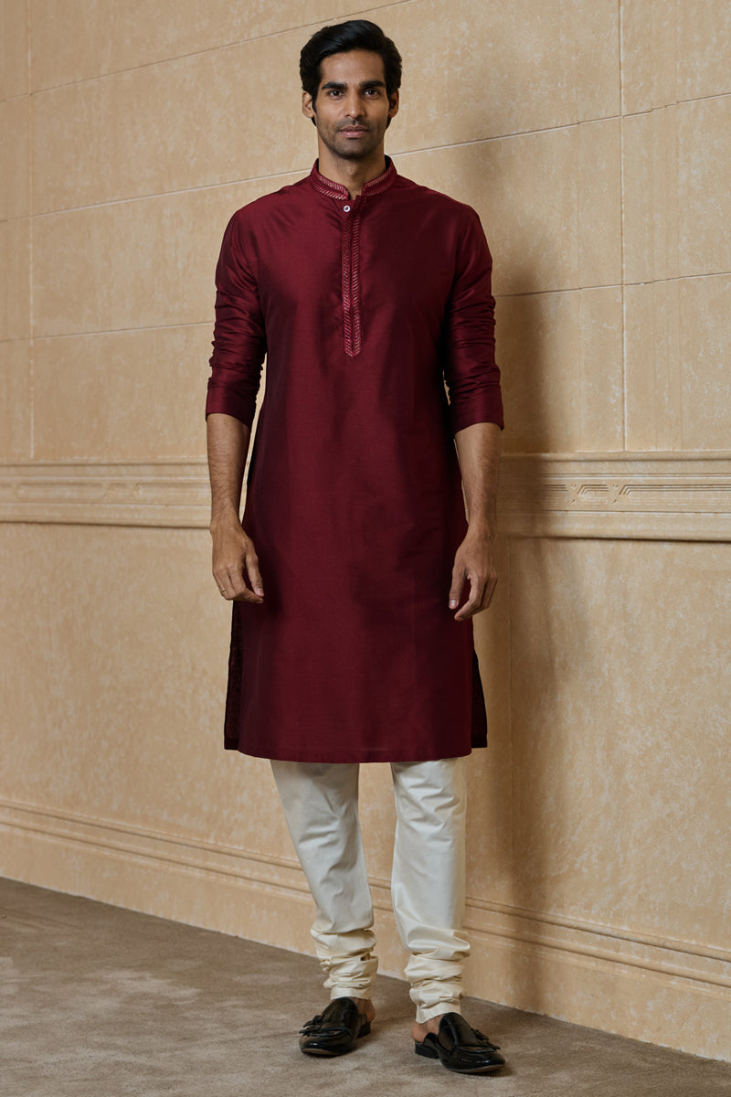 Maroon Kurta Set With Embroidered Collar and Placket