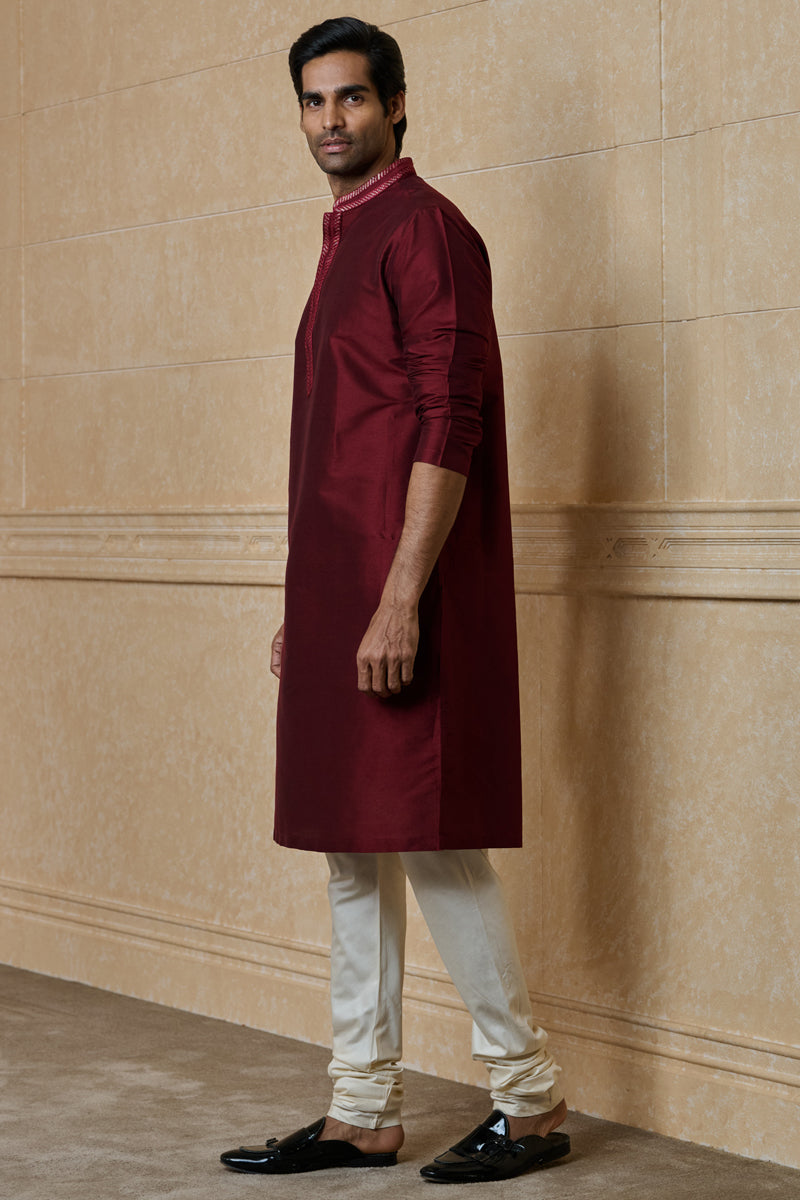 Maroon Kurta Set With Embroidered Collar and Placket