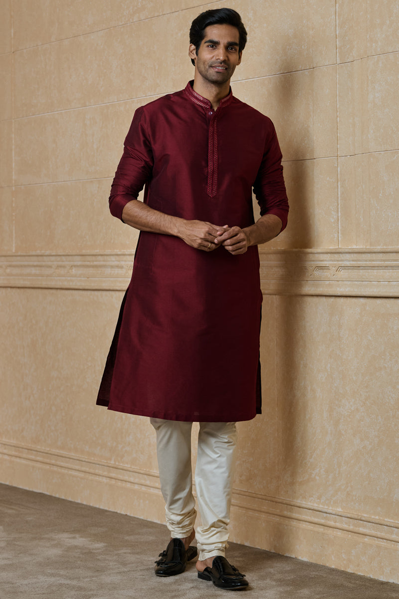 Maroon Kurta Set With Embroidered Collar and Placket