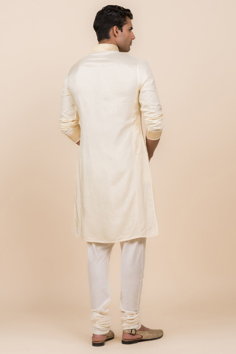 Cream Kurta Set With Zari Borders