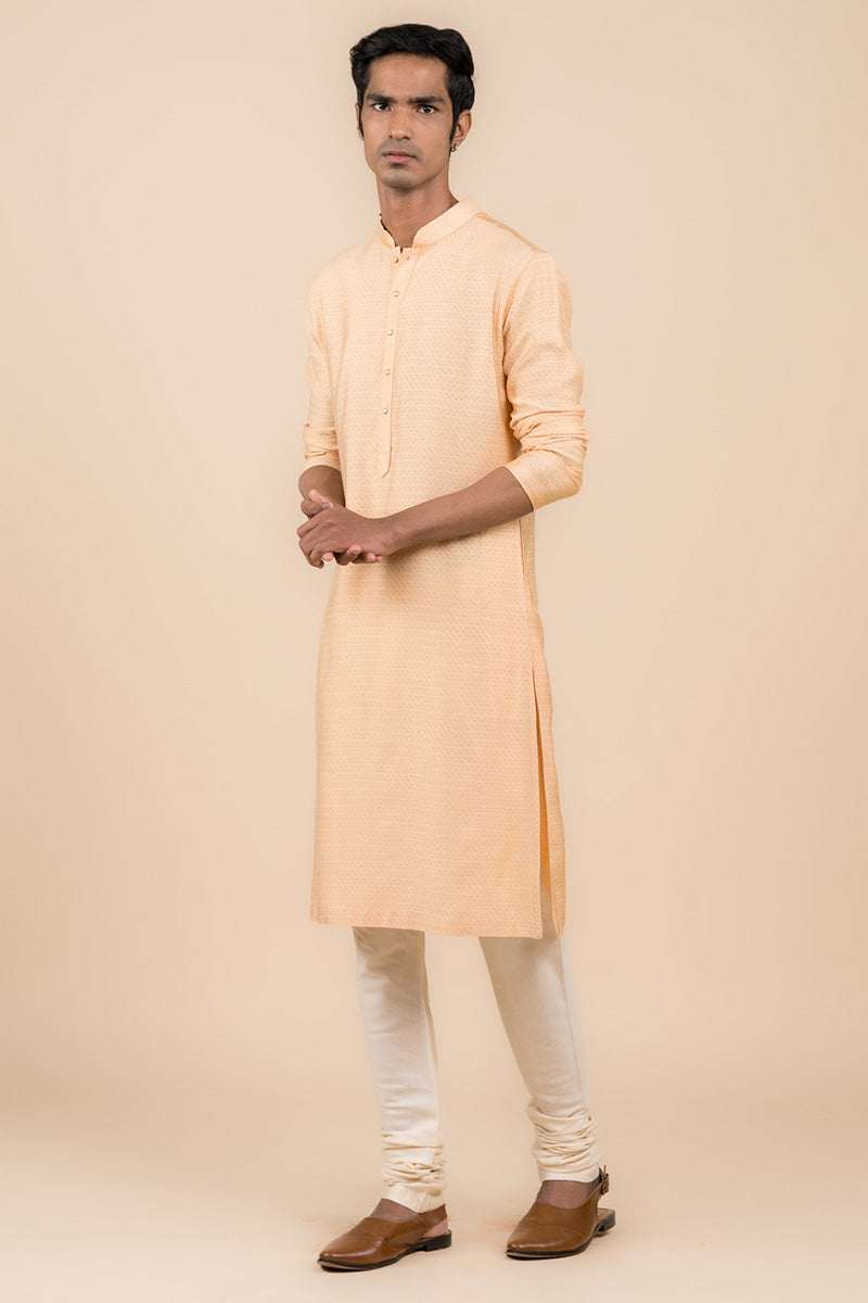 Peach Jacquard Kurta Set In Jaal Pattern