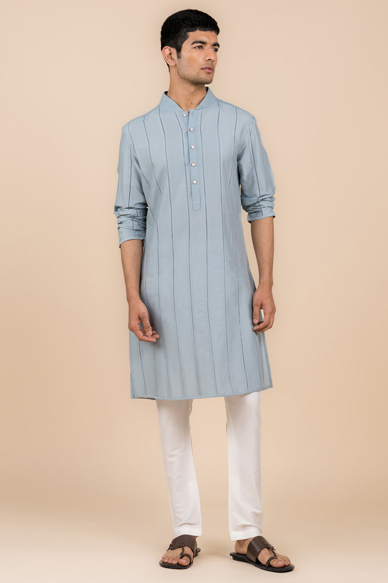 Light Blue Kurta Set In Resham And Zari Embroidery