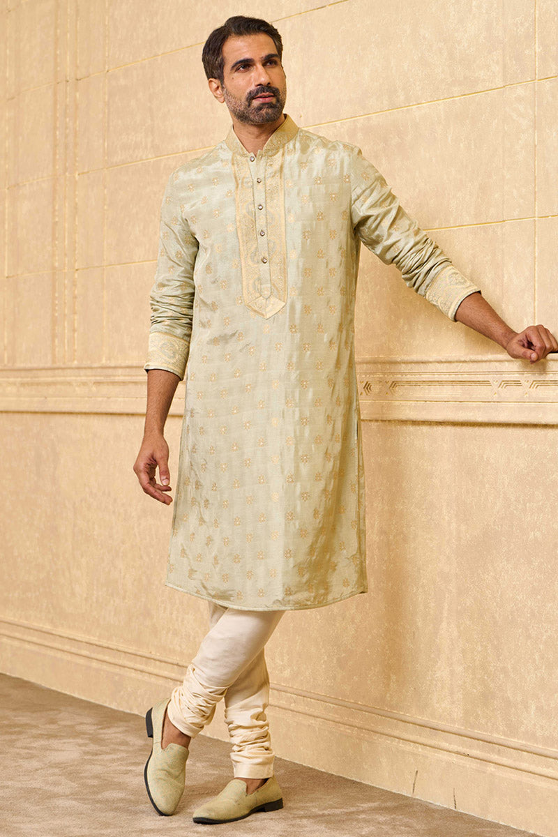 Light Green Kurta Set With All Over Butta Embroidery