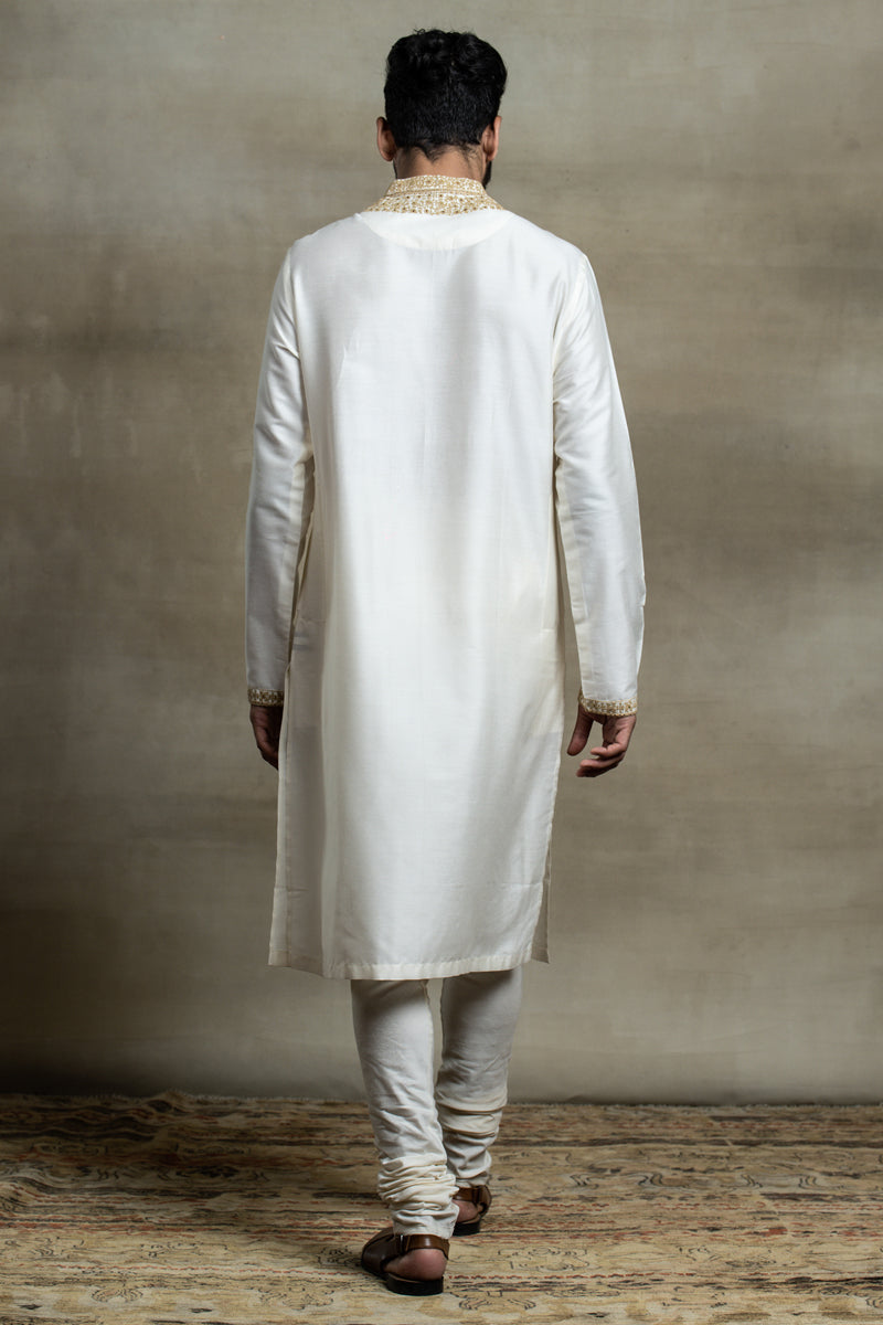 Ivory Kurta Set With Embroidered Collar and Placket