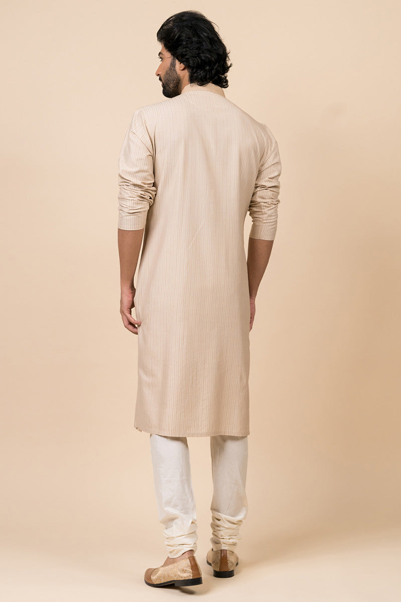 Beige Kurta Set In All Over Kantha Embroidery