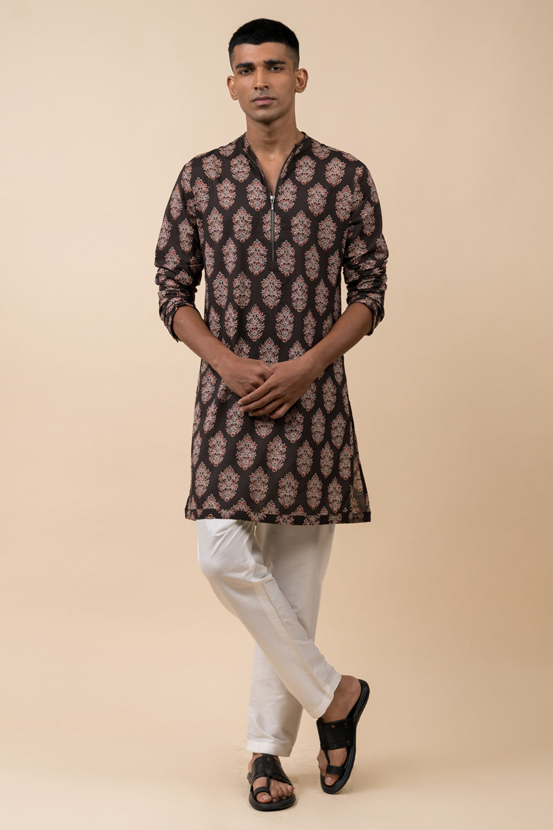 Multi-colored Printed Kurta Set With Zipper Detailing