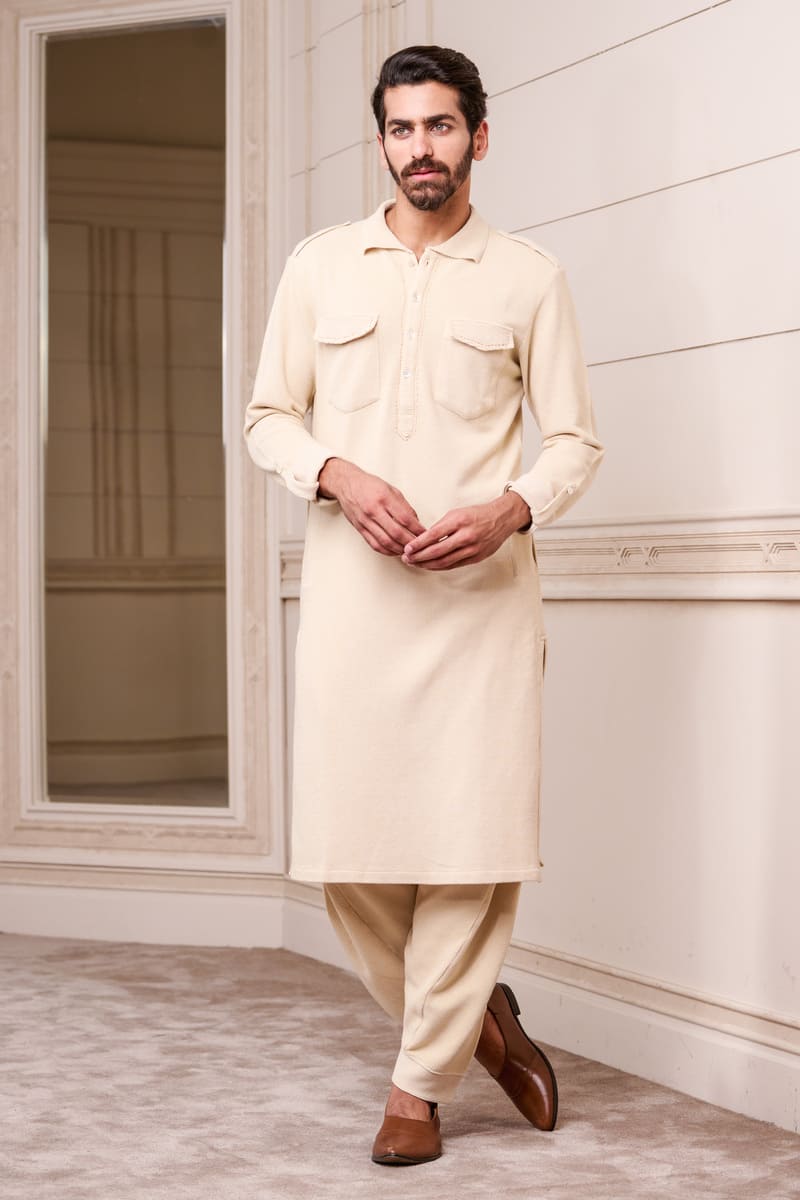 Cream Kurta Set With Kantha Stitch Detailing