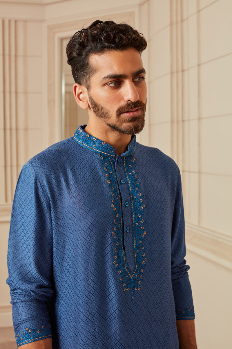 Self Textured Silk Jacquard Kurta With Emboidered Neck And Collar