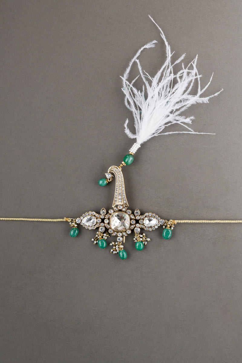 Dark Green Minimal Crystal Drop Sarpech With Feather Detail