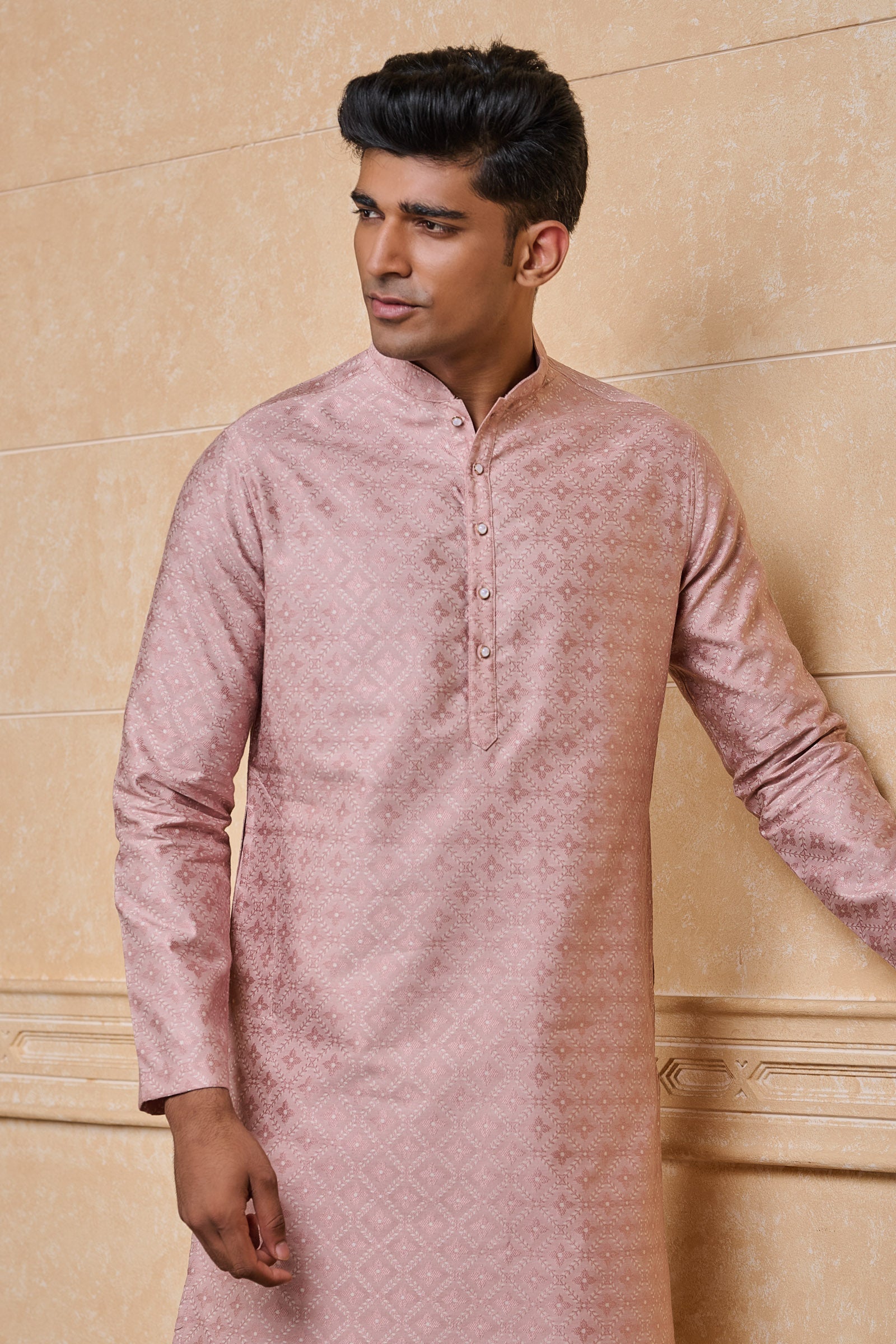 Pink Jacquard Kurta Set With Top Stitch Detailing