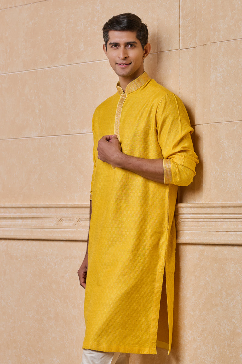 Jacquard Kurta With Texturing Detail